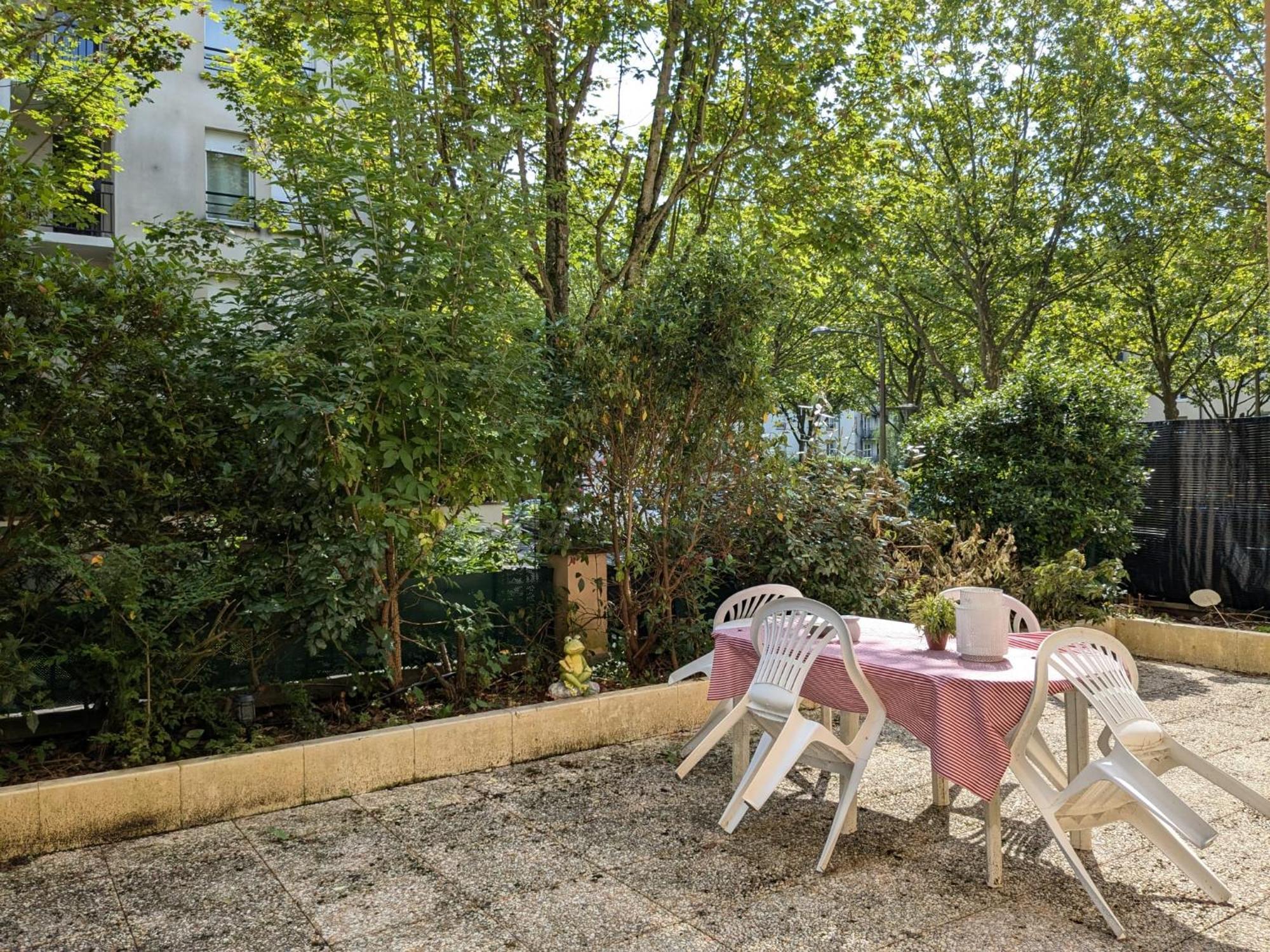 Appartement F3 Proche Disneyland Bussy-Saint-Georges Exterior foto
