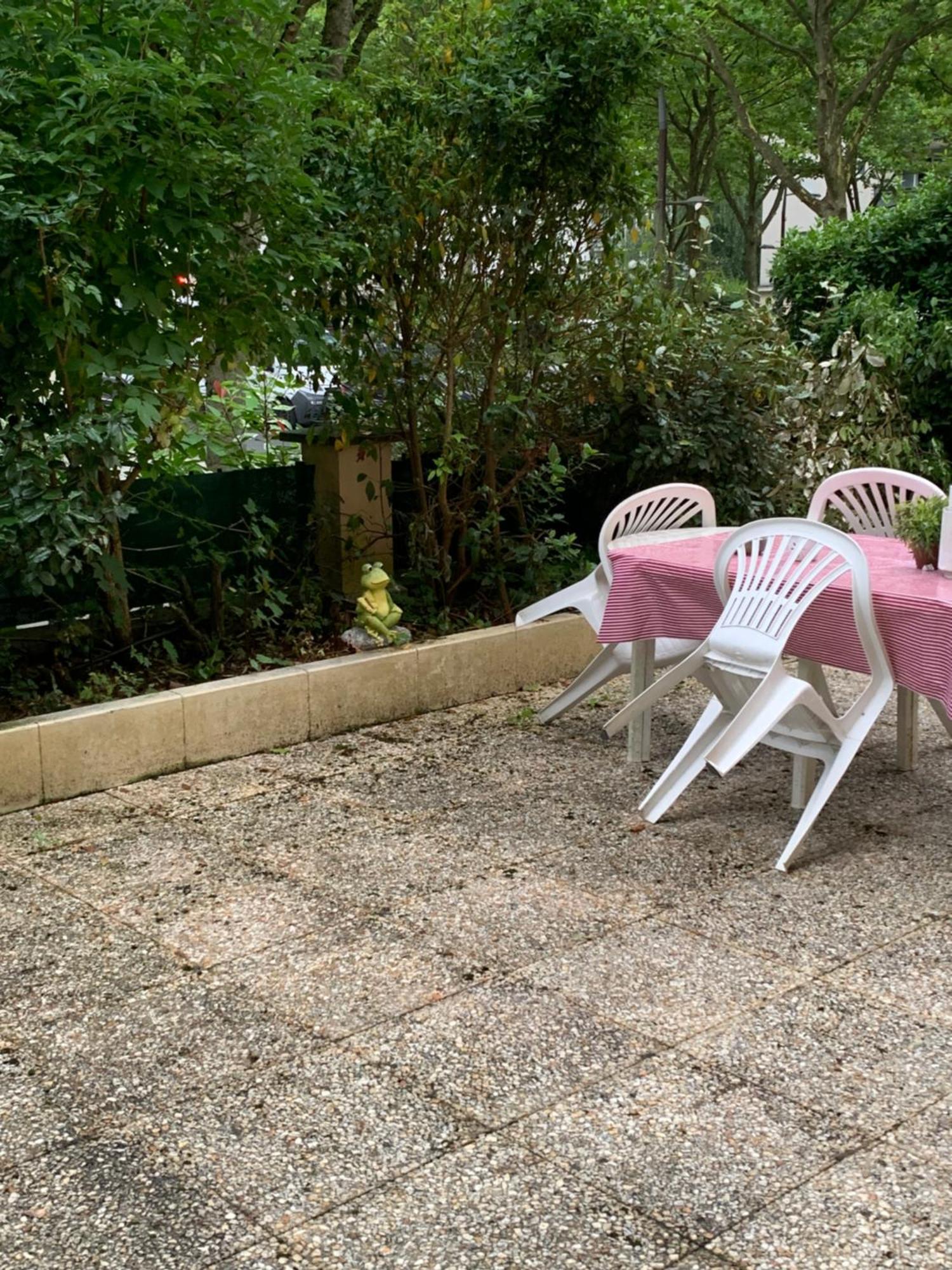 Appartement F3 Proche Disneyland Bussy-Saint-Georges Exterior foto